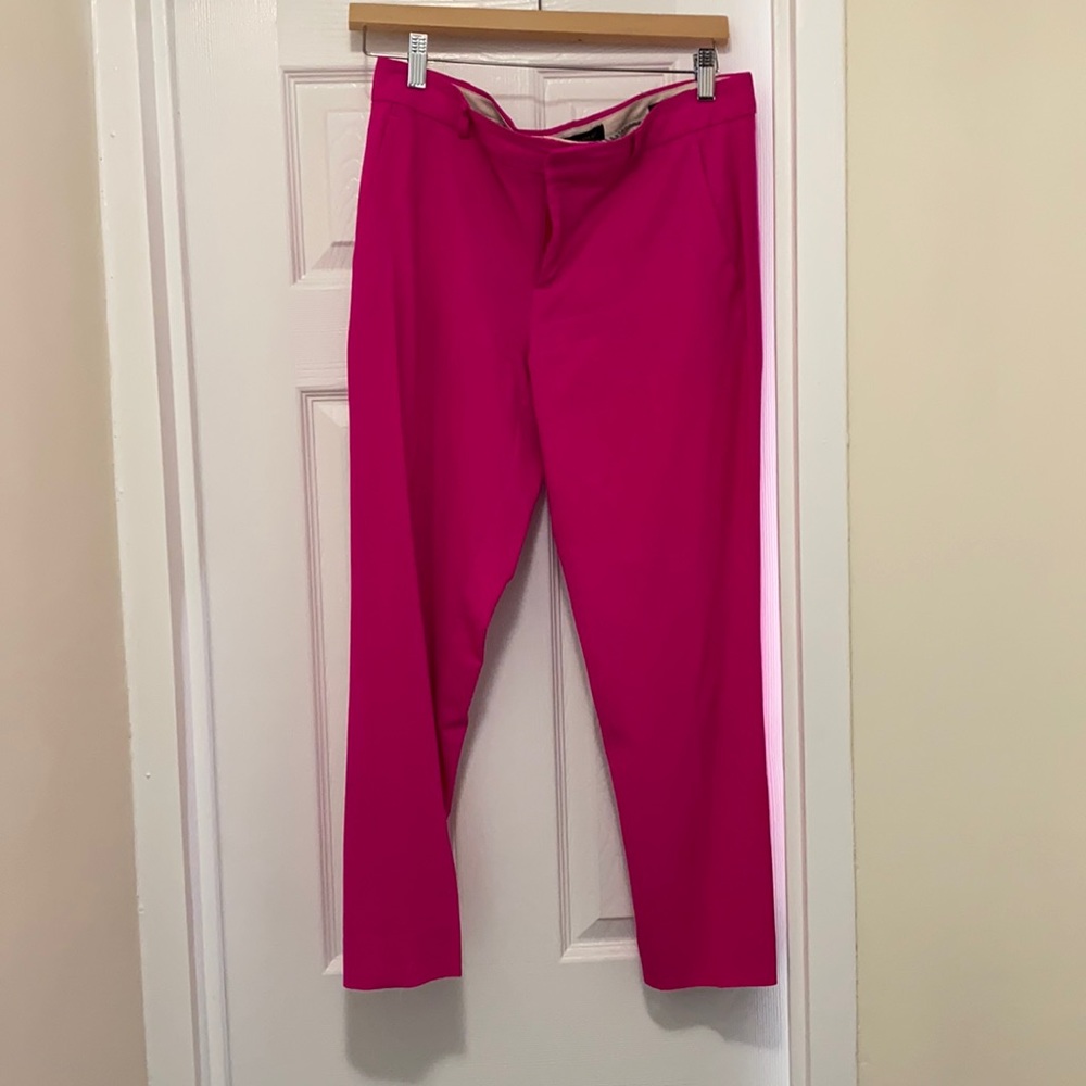 Banana Republic Avery pant, bright pink, size 4, length = above ankles